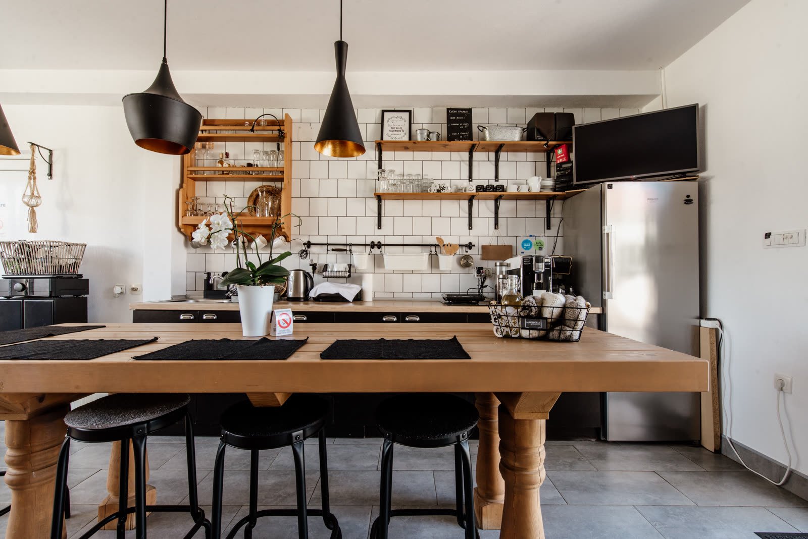 Warm Walnut &mdash; Modular Kitchen Designs